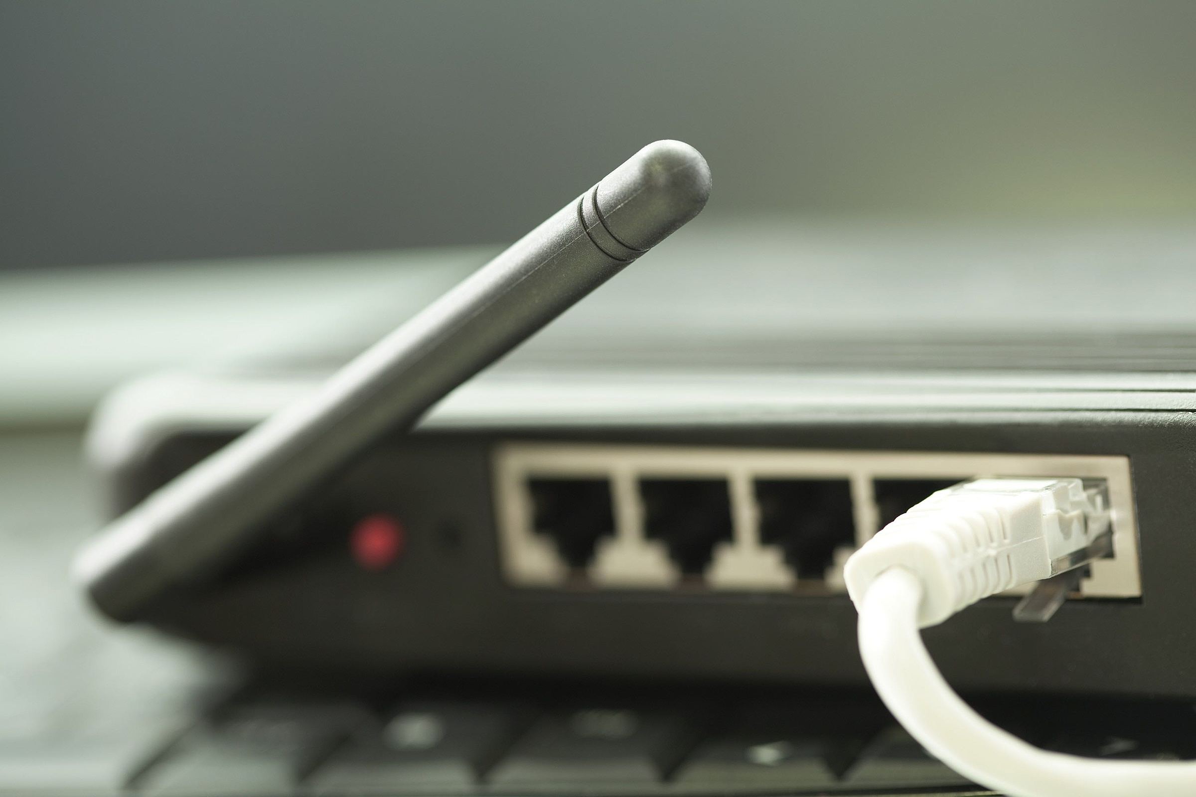 Como manter a privacidade online e ter segurança ao se conectar à internet?